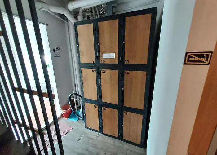 Feel Good Pinklao Hostel กรุงเทพมหานคร